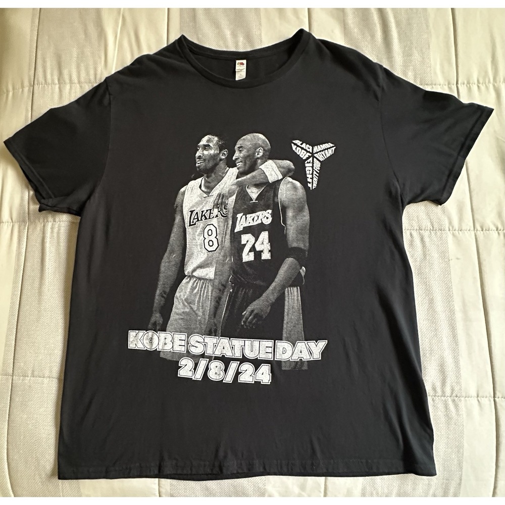 kobe bryant statue day t shirt graphic tee collage Black & White XL